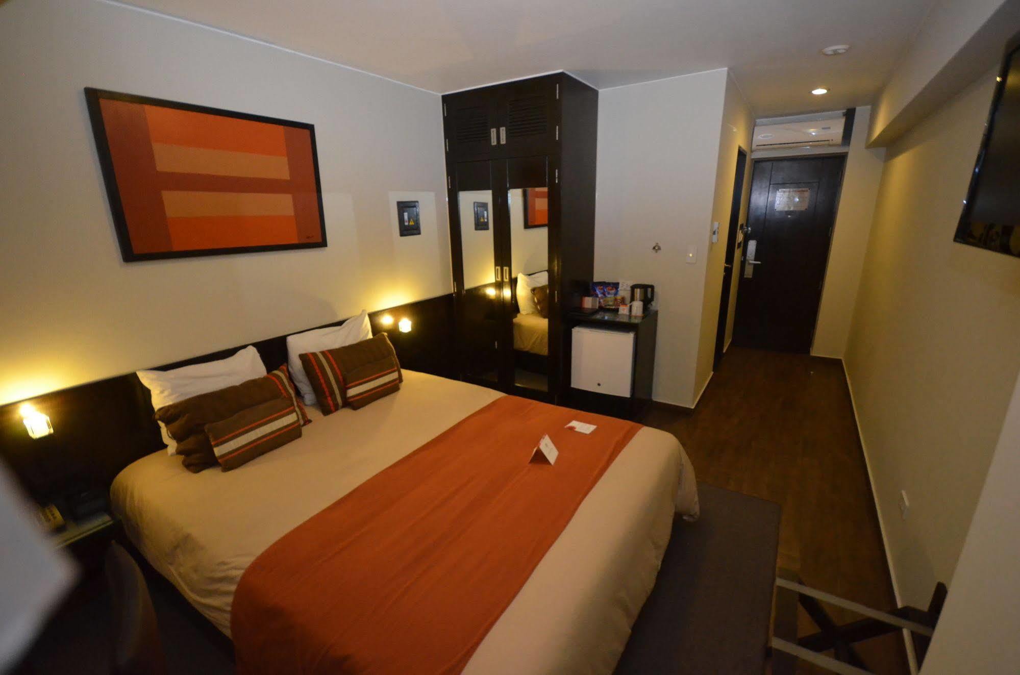 Hotel Qp 4*